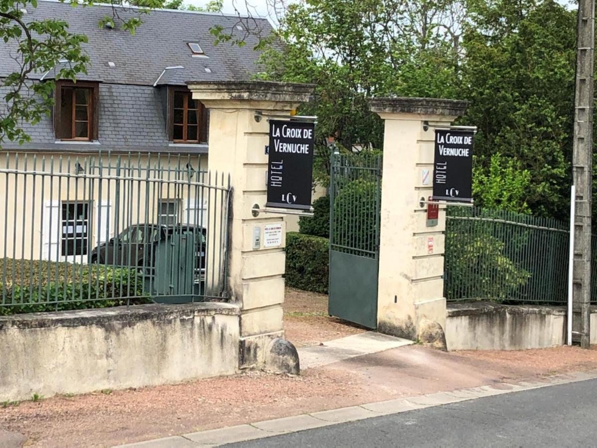 Hotel La Croix De Vernuche Varennes-Vauzelles Exteriér fotografie