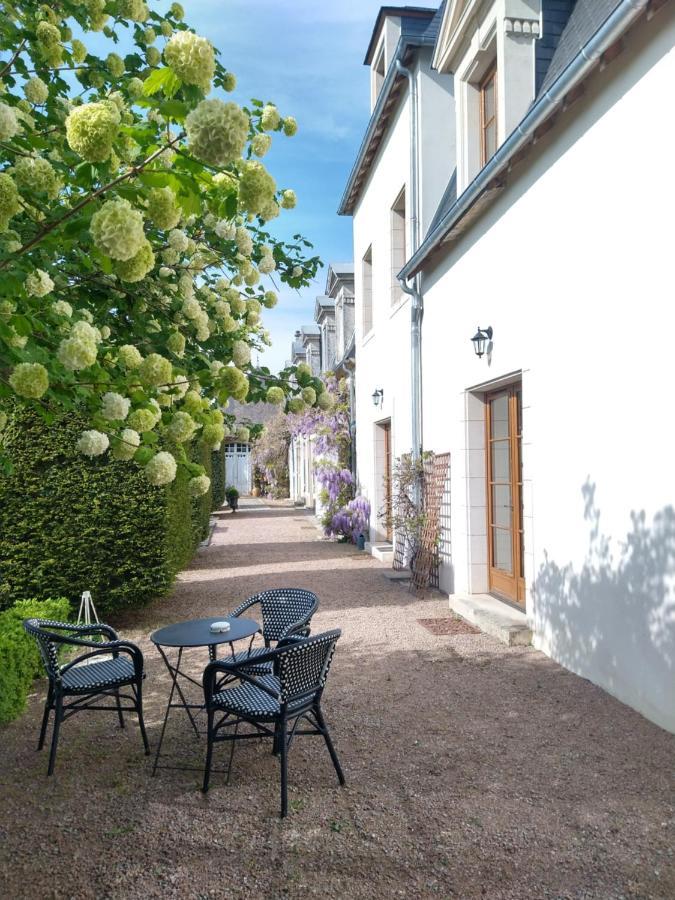 Hotel La Croix De Vernuche Varennes-Vauzelles Exteriér fotografie